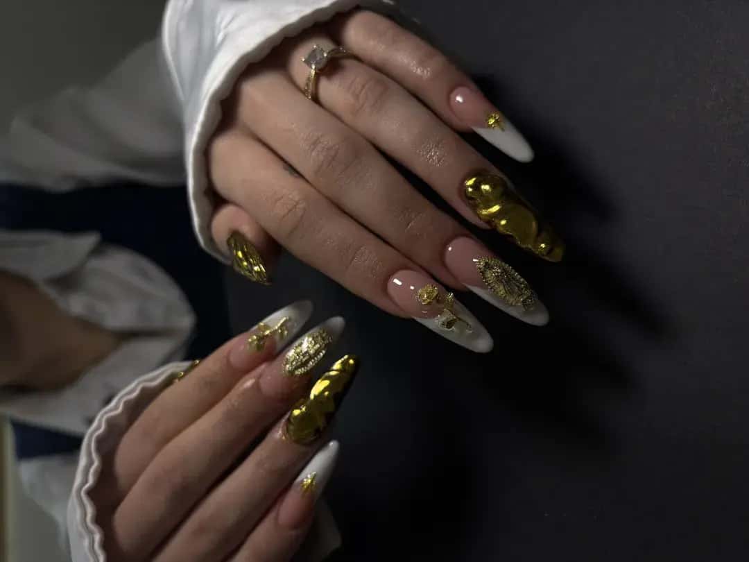 3d Nail Art Zlate Krize Baroko - 95' Nail Lab Prague